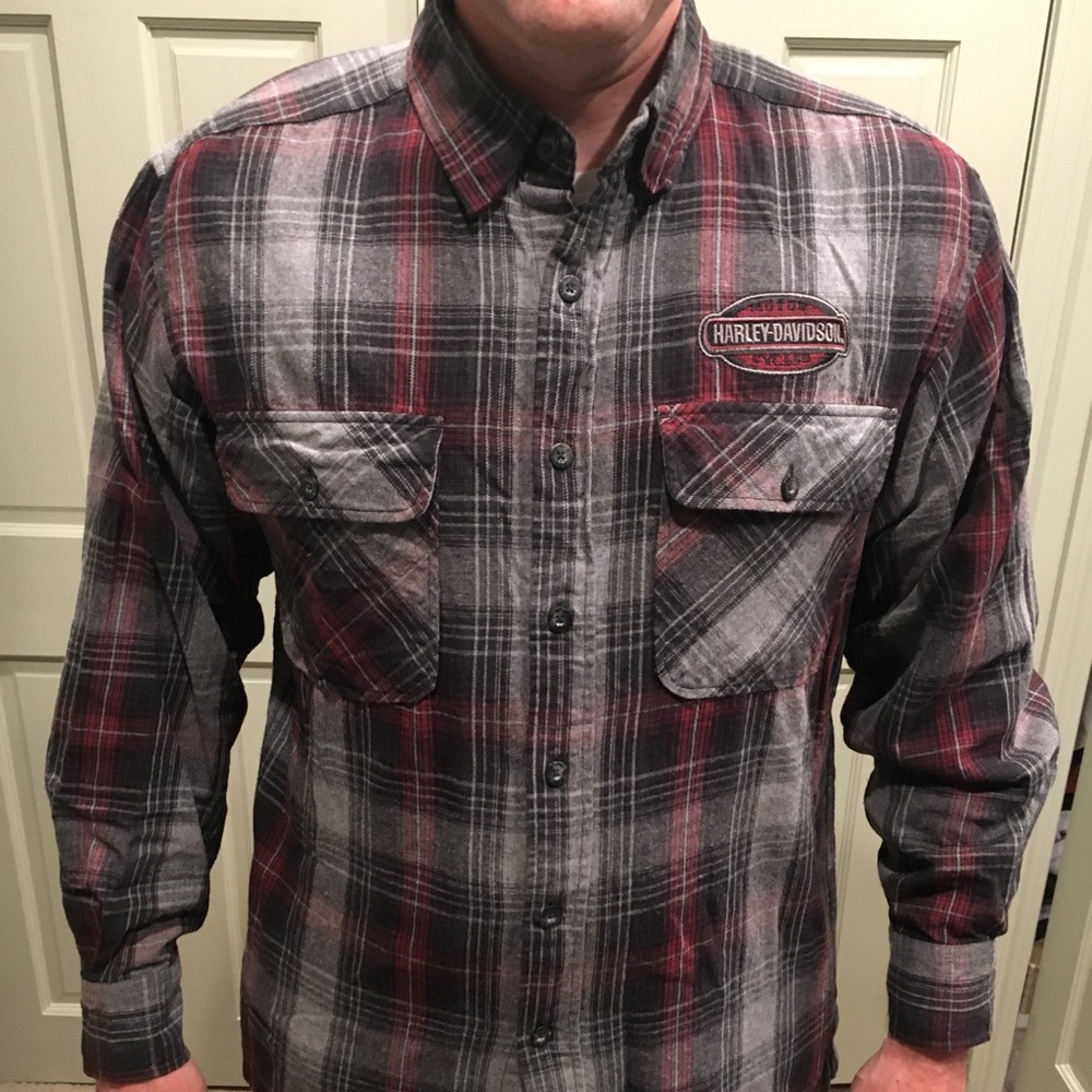 Men’s Harley Davidson shirt
